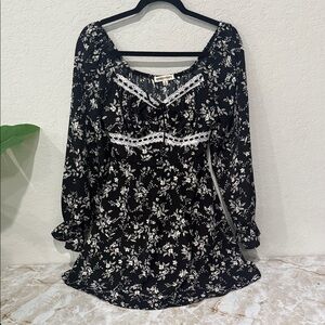 Inspired Hearts Black and White Floral Top